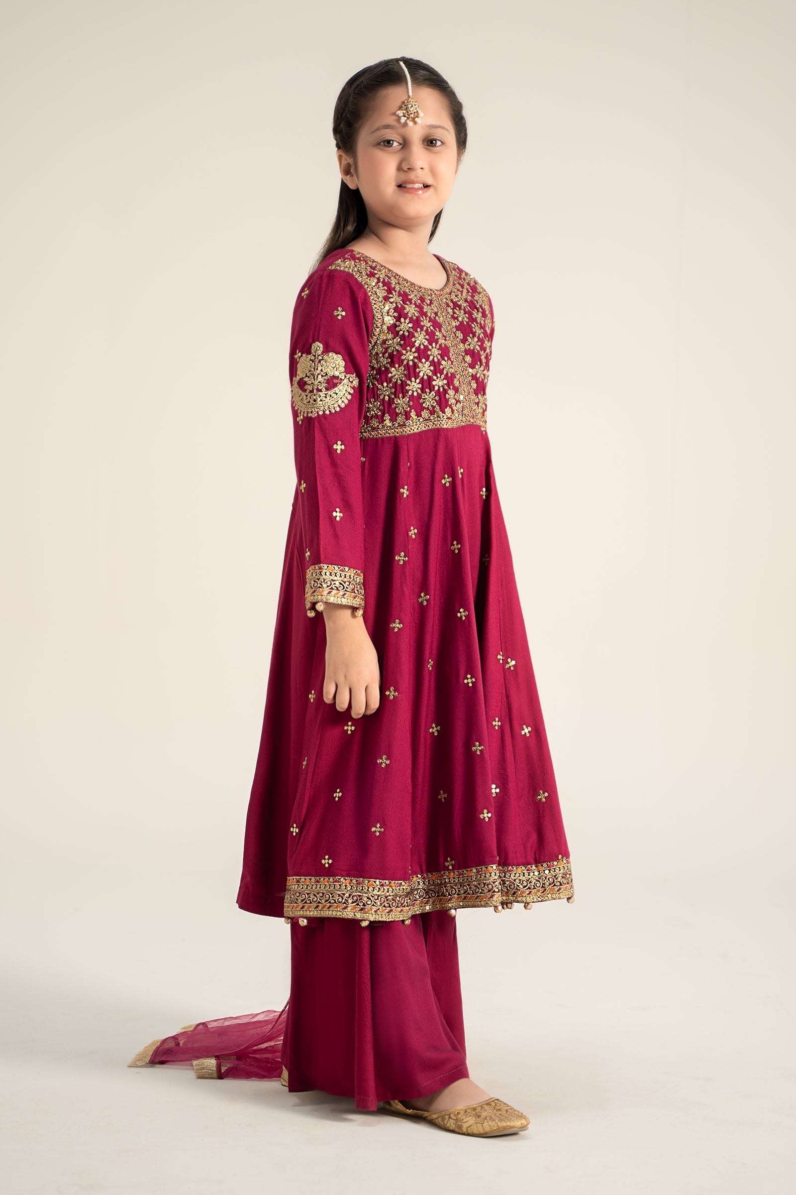 Maria B | 3 Piece Embroidered Linen Suit | MKD-W24-18 - Libasekhas