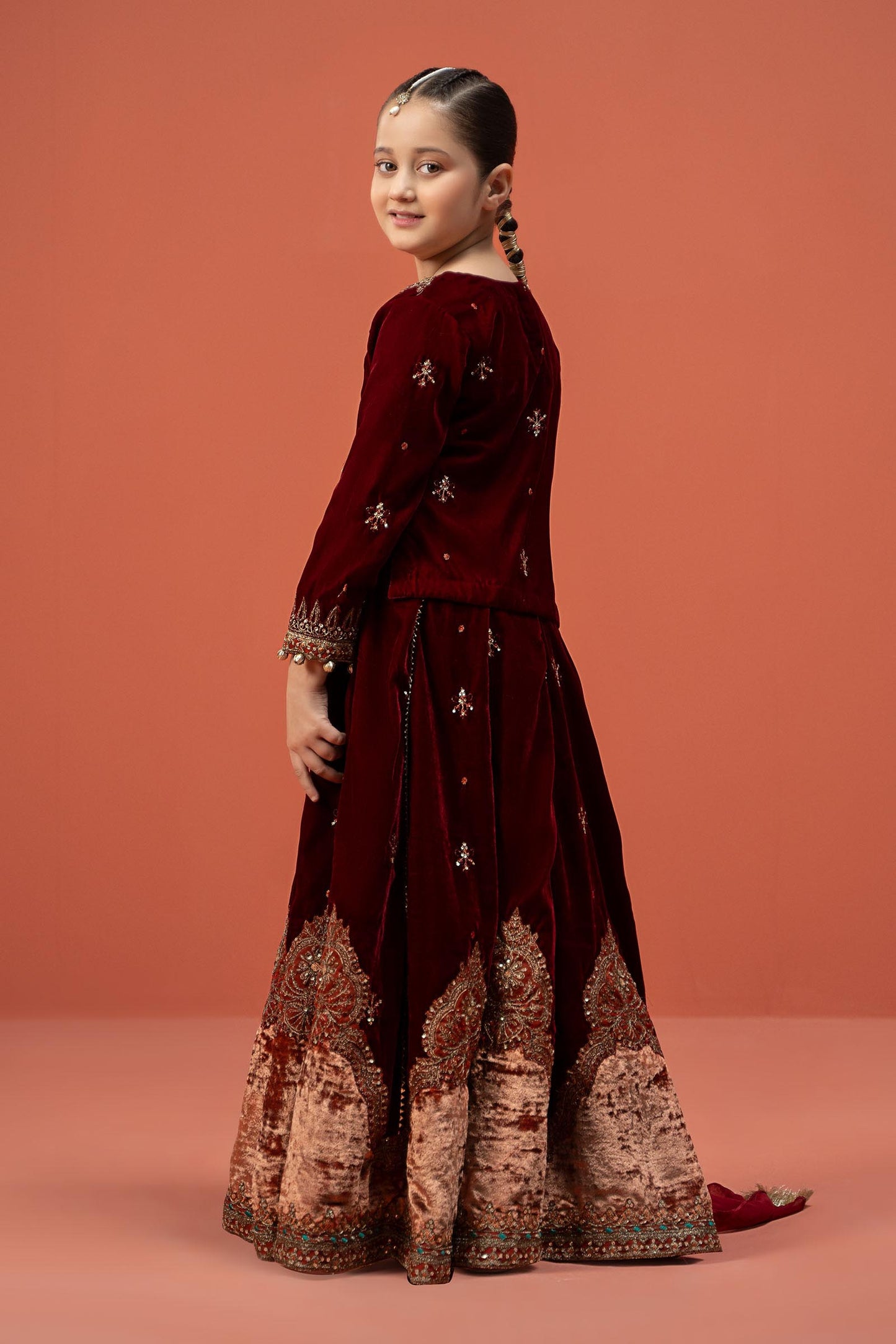 Maria B | 3 Piece Embroidered Velvet Suit | MKS-W24-14 - Libasekhas