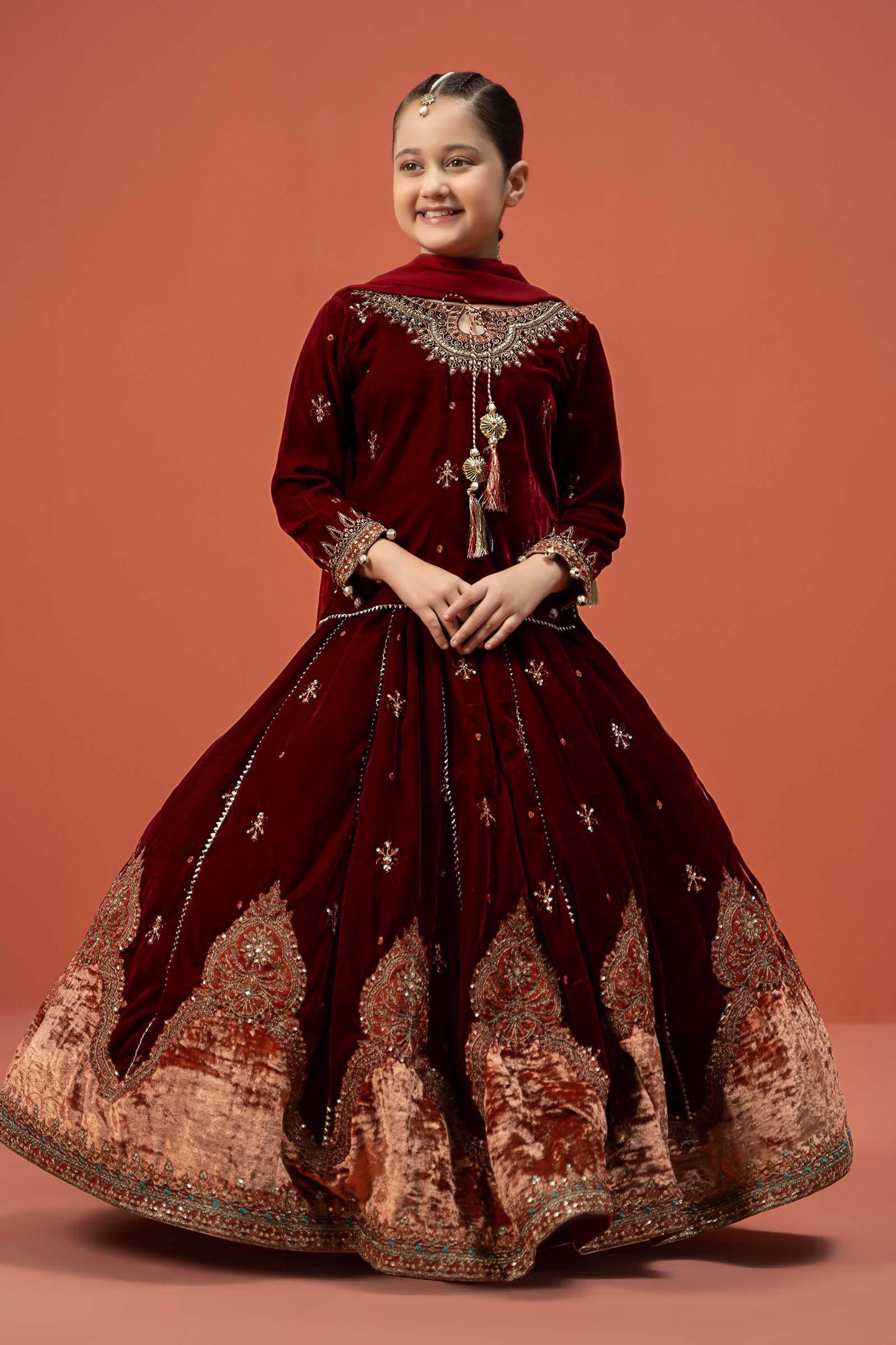 Maria B | 3 Piece Embroidered Velvet Suit | MKS-W24-14 - Libasekhas