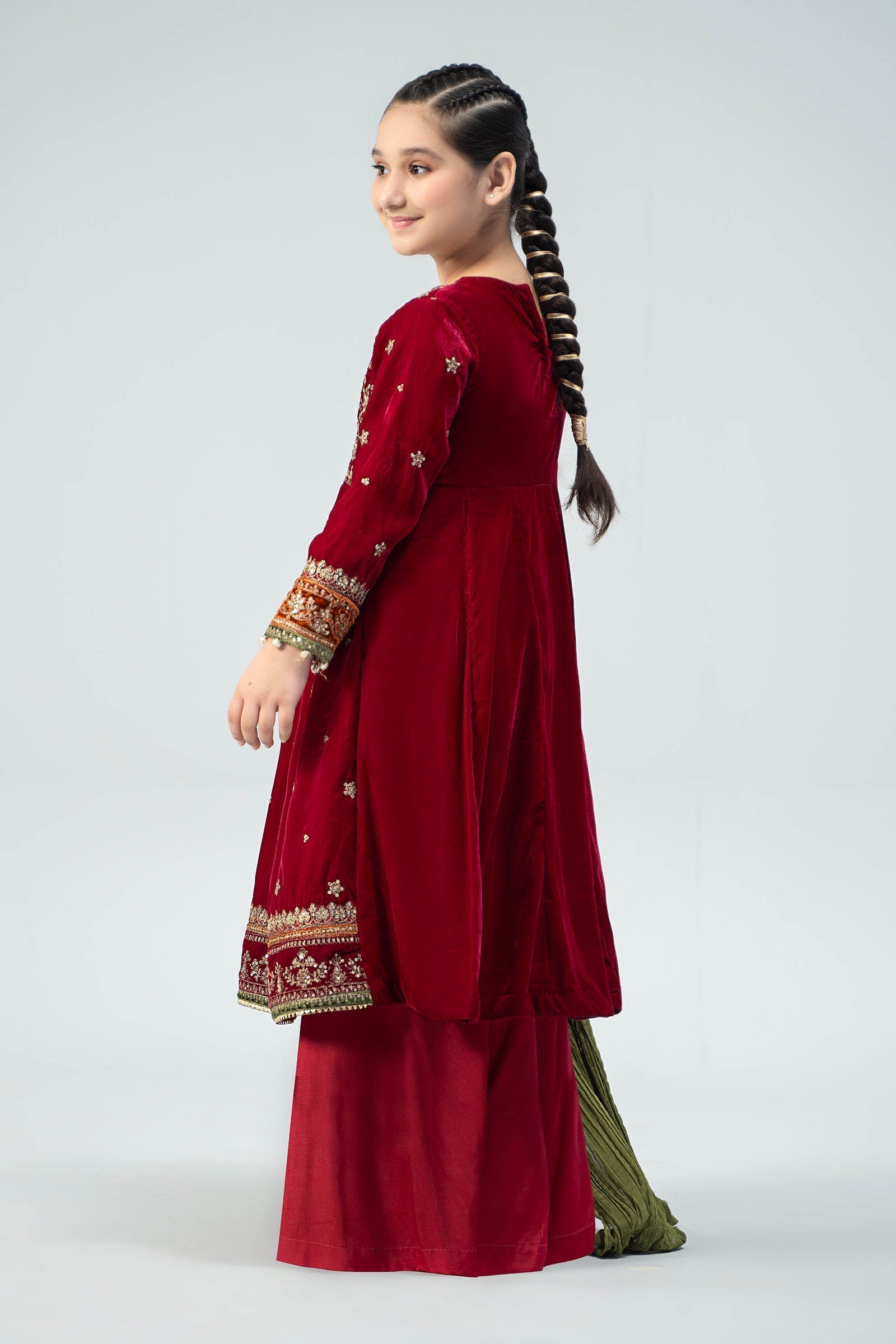 Maria B | 3 Piece Embroidered Velvet Suit | MKS-W24-17 - Libasekhas