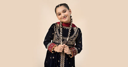 Maria B | 3 Piece Embroidered Velvet Suit | MKS-W24-17 - Libasekhas