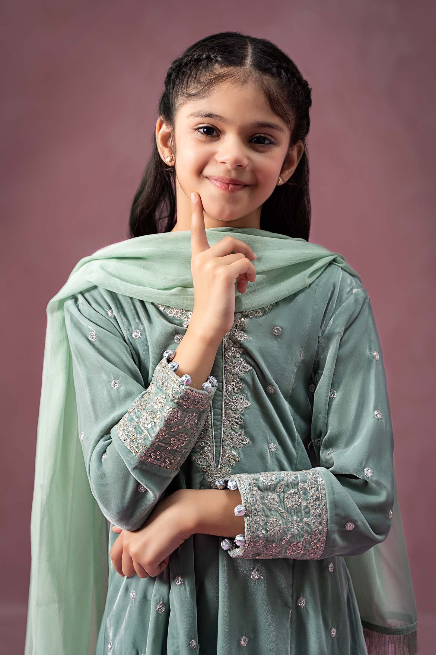 Maria B | 3 Piece Embroidered Velvet Suit | MKS-W24-38 - Libasekhas
