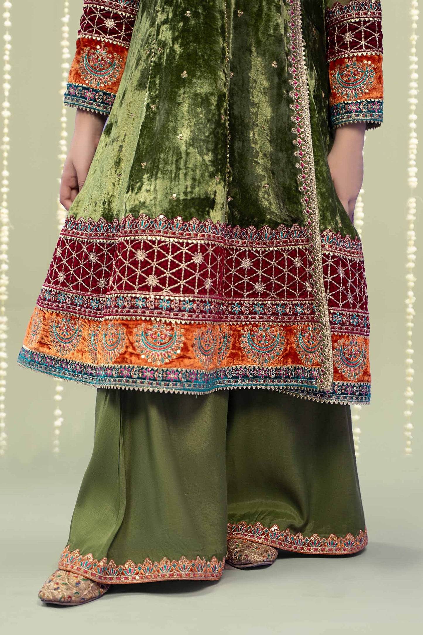 Maria B | 3 Piece Embroidered Velvet Suit | MKS-W24-15 - Libasekhas
