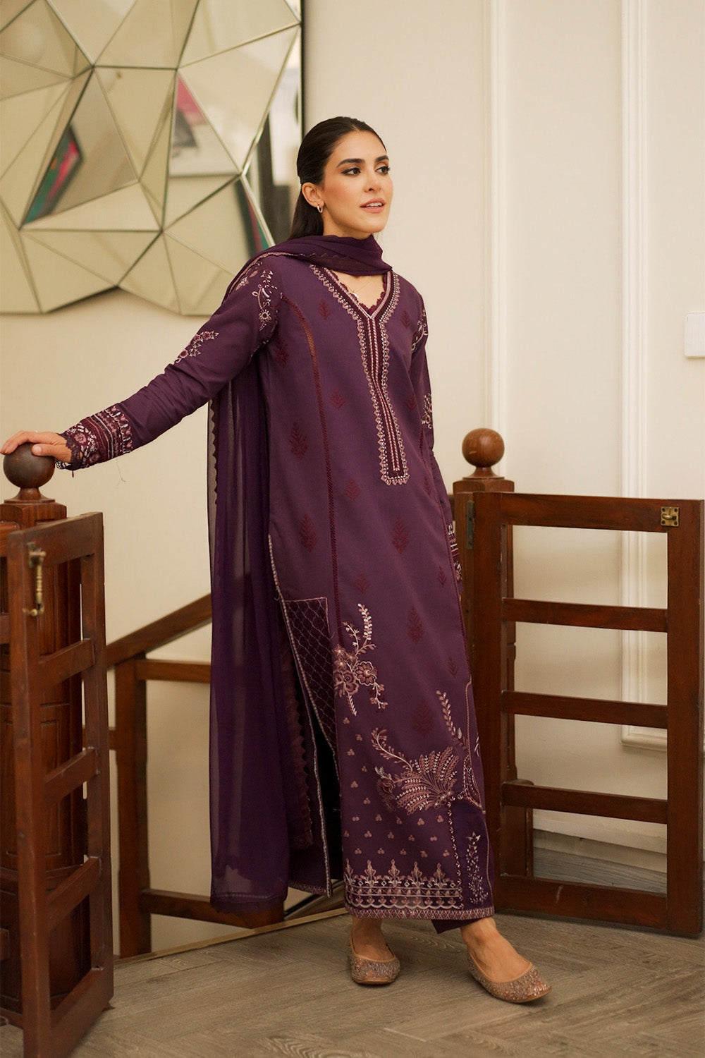 Maryum N Maria | Elara 25 | FAWN - MS50361