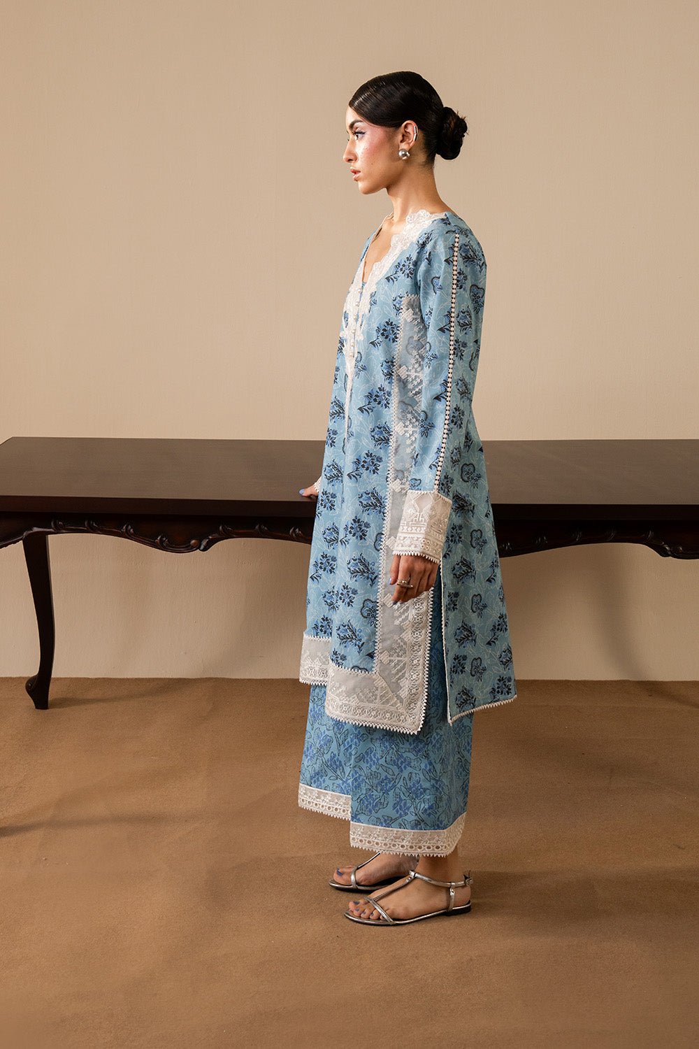 Maryum N Maria | Floren Lawn |   COCO