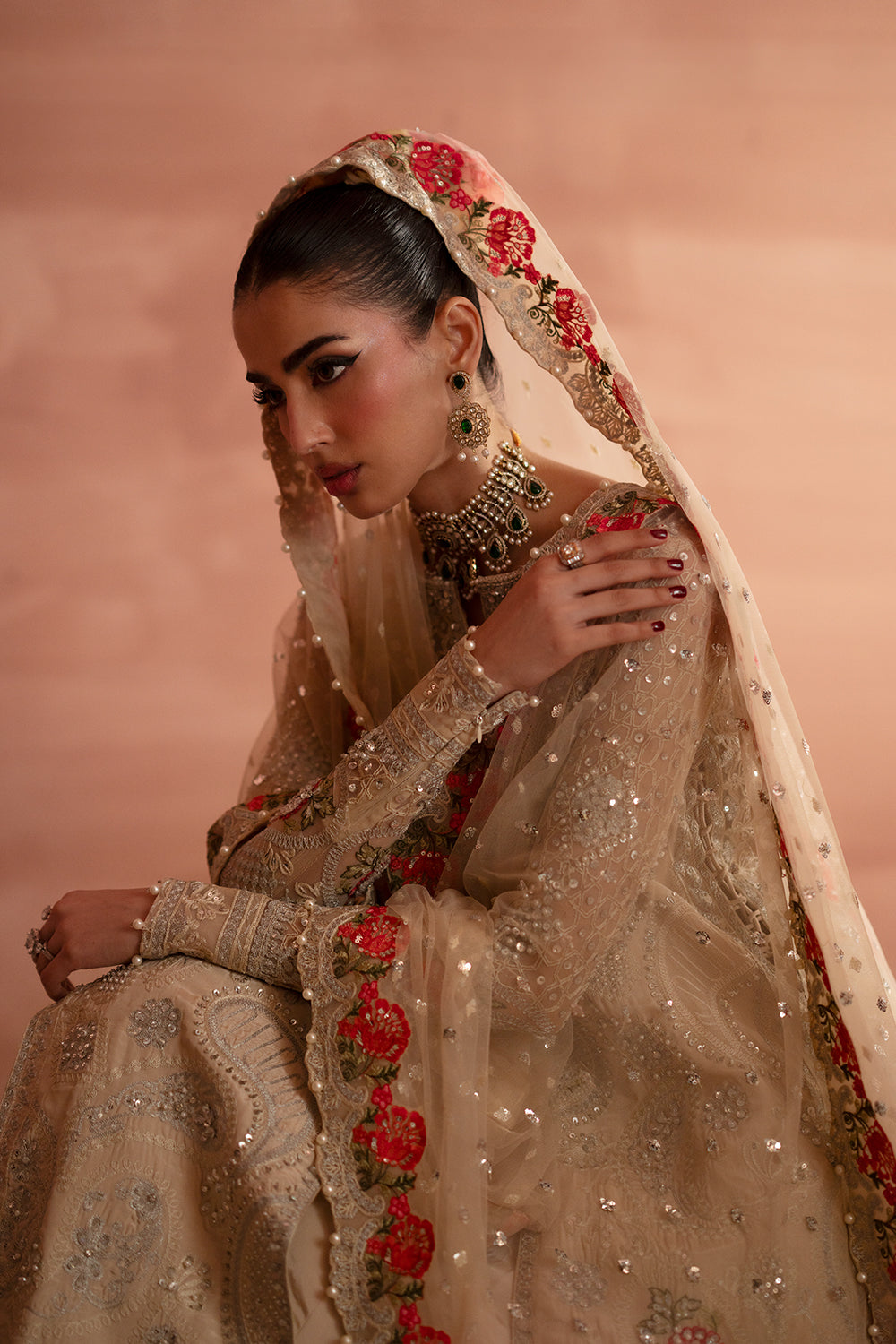 Maryum N Maria | Wedding Edit | ENGAGEMENT HUES — MSS5903