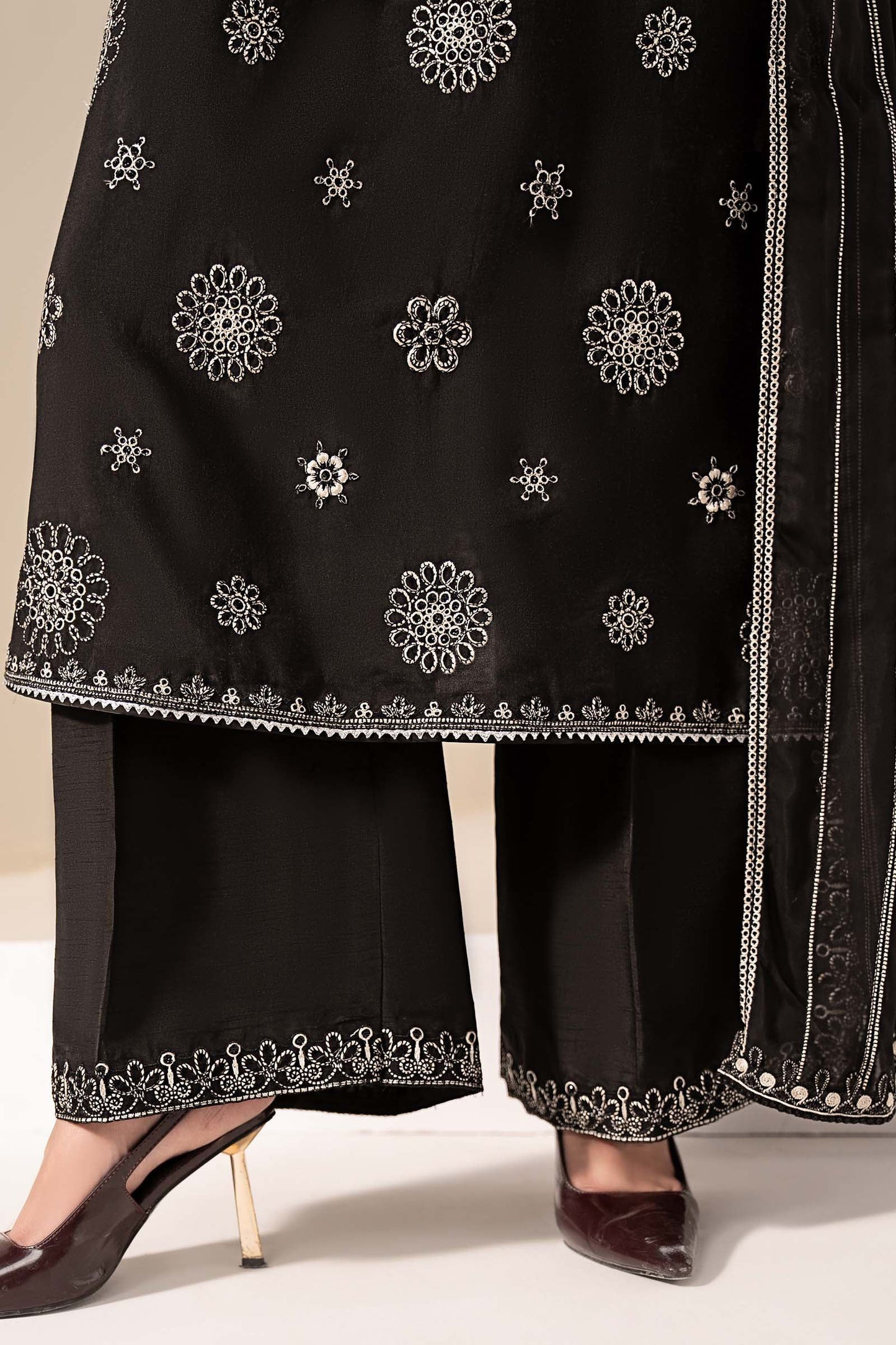 Maria B | Eid Collection 26 | 3 Piece Embroidered Tissue Staple Suit