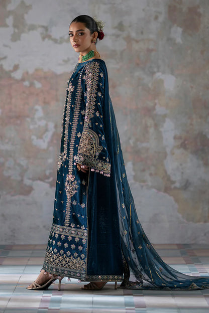 Emaan Adeel | Zarposh Velvet Collection | Meher