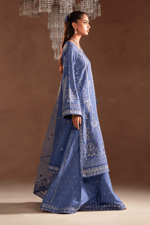 Emaan Adeel | Selene Formals | LUNELLE