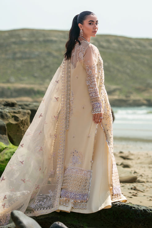 Emaan Adeel | Kamari Reveuse Wedding Formals | ELLE - House Of Anaya