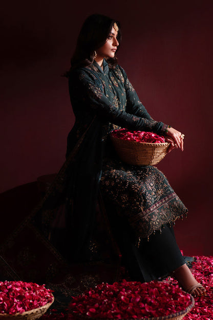 Emaan Adeel | Nooresha Formals 25 | Kavya