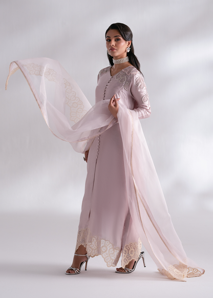 Mehak Yaqoob | Enchante The Luxe Edit | Fluorite