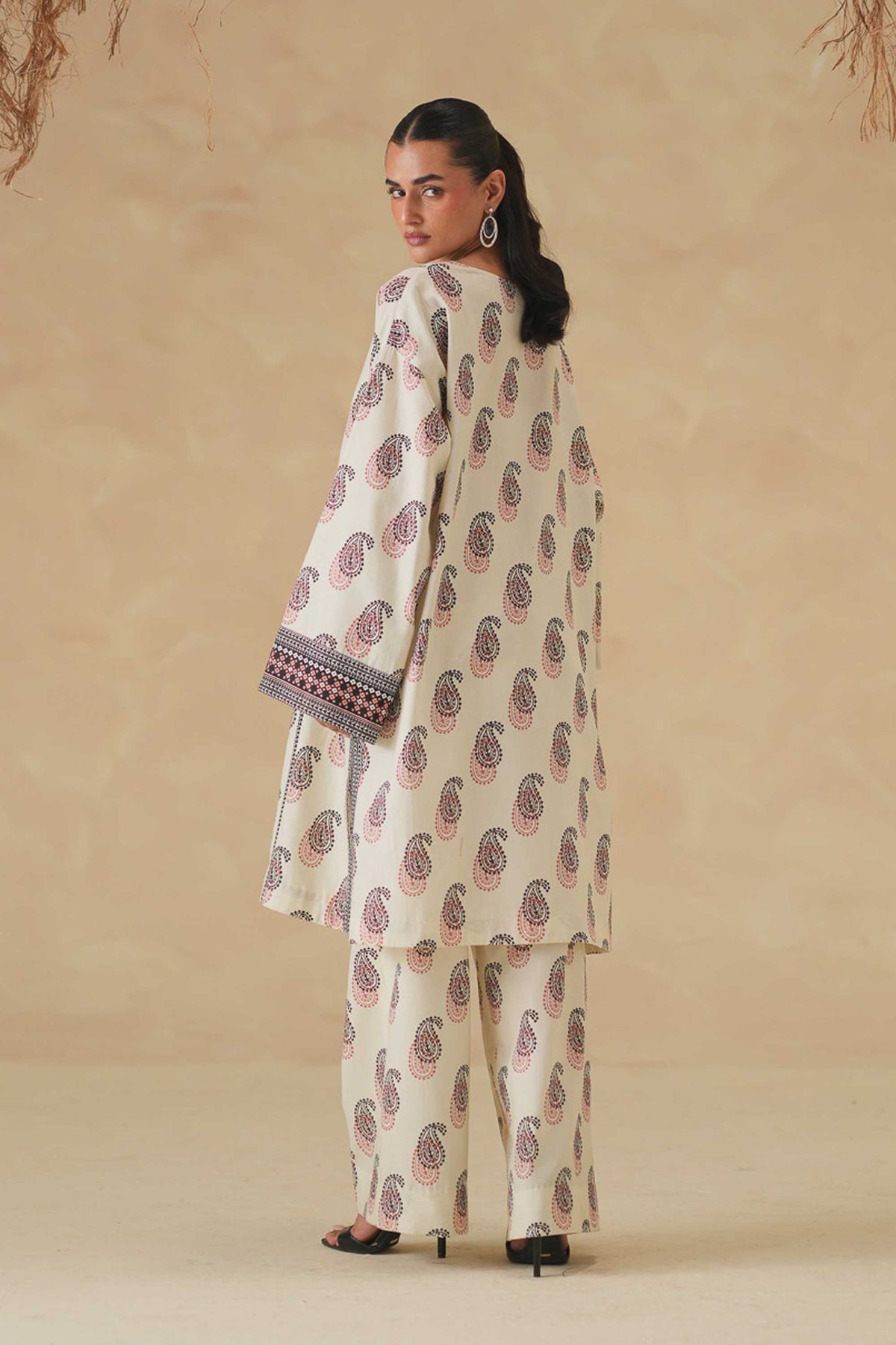 Akbar Aslam | Digital Print Lawn | Varo