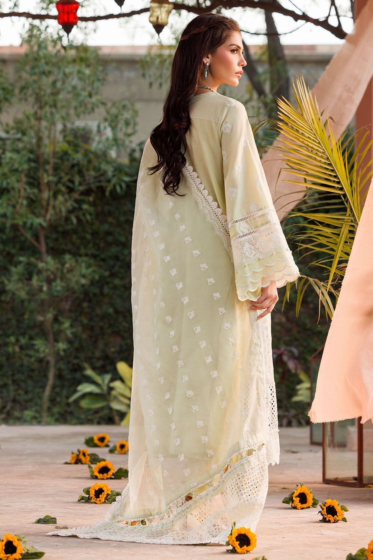 Motifz | Premium Lawn 24 | 4432-BENAZIR