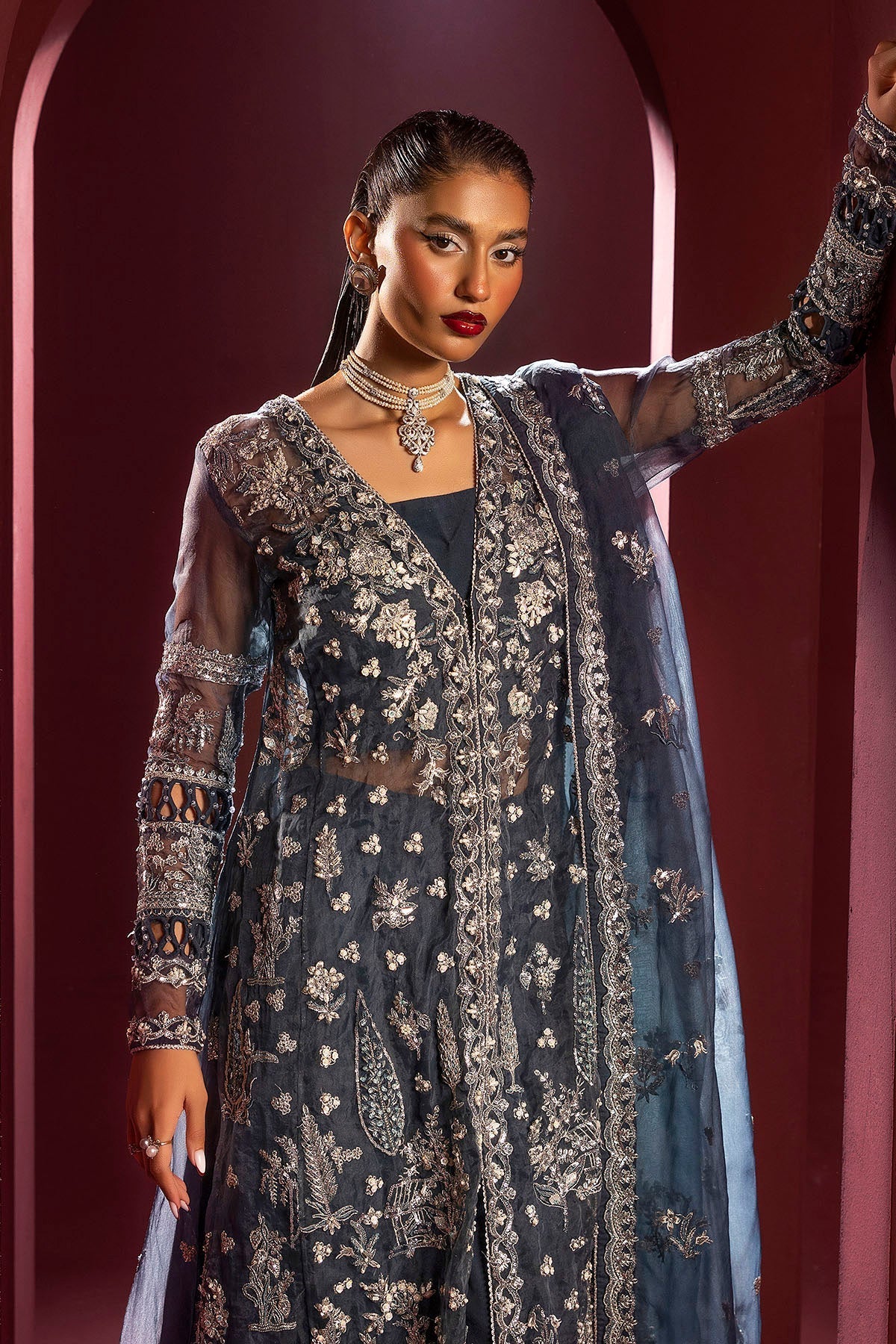 Motifz | Luxury Wedding Formals | 4931-YASNA