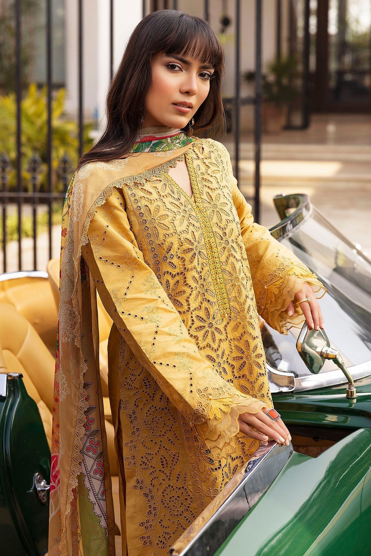 Motifz | Premium Lawn 25 | 5323-GENEVA