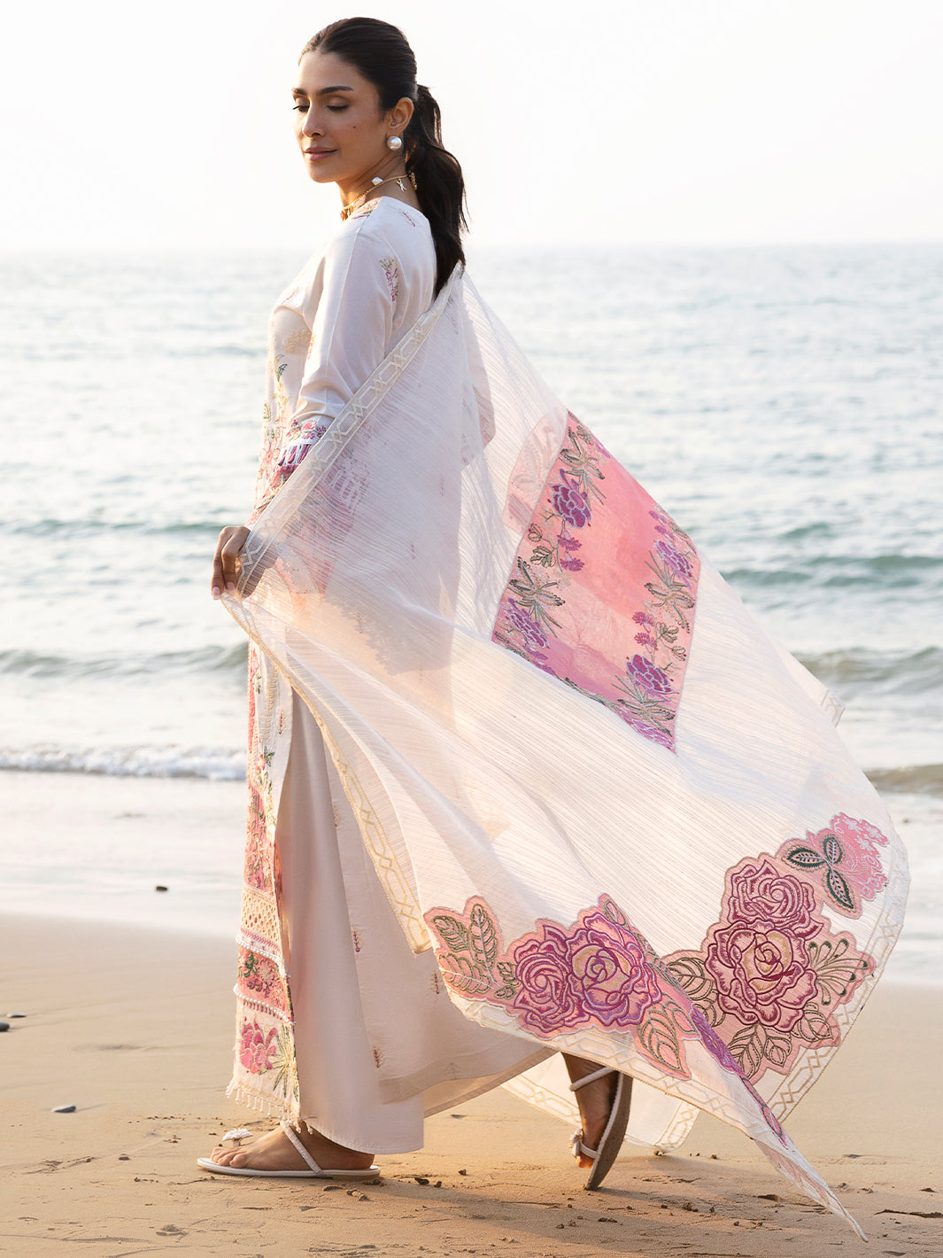 Mahnur | Sirena Luxury Lawn 25 | Magnolia - House Of Anaya