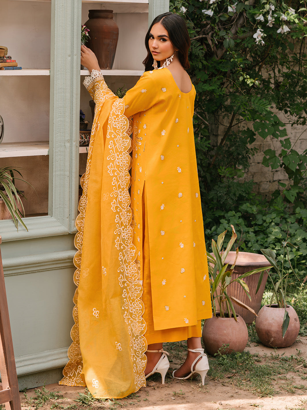 Mahnur | Masakali Luxury Lawn 24 | MK 06 - A - House Of Anaya