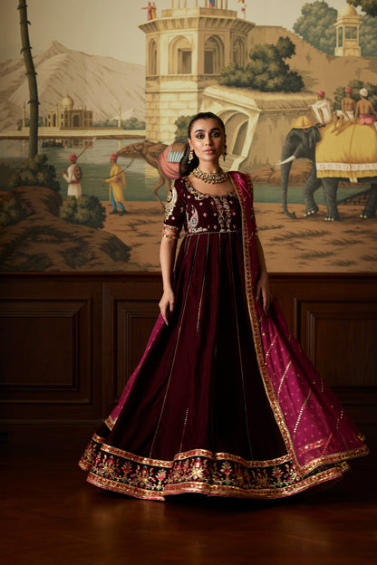 Mina Hassan | Velvet Luxe |  Daaniya - House Of Anaya
