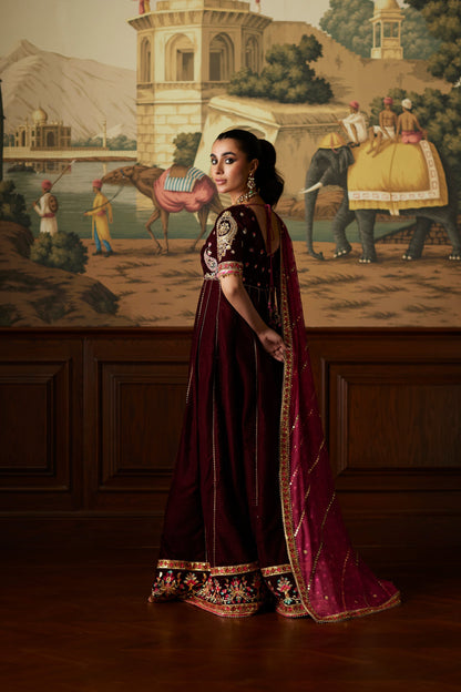 Mina Hassan | Velvet Luxe |  Daaniya - House Of Anaya