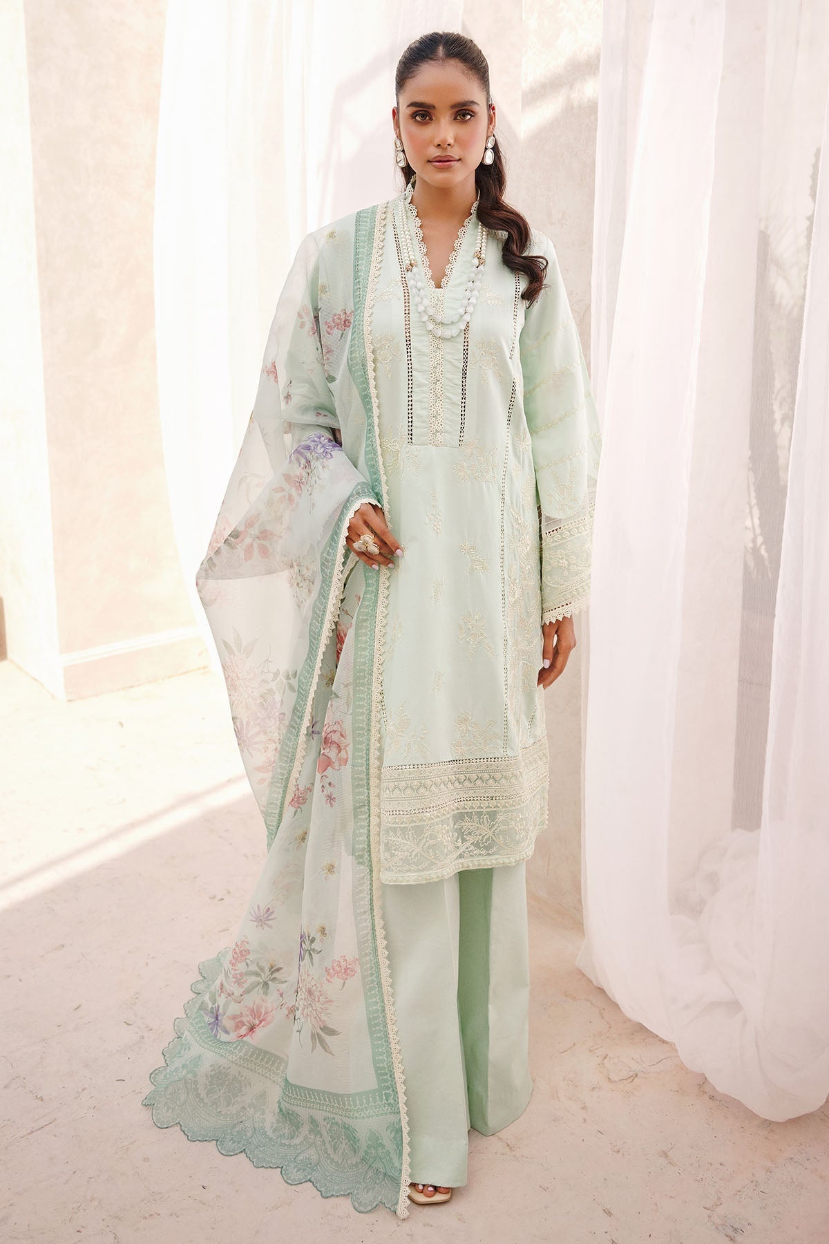 Motifz | Amal Luxury Lawn | 3743