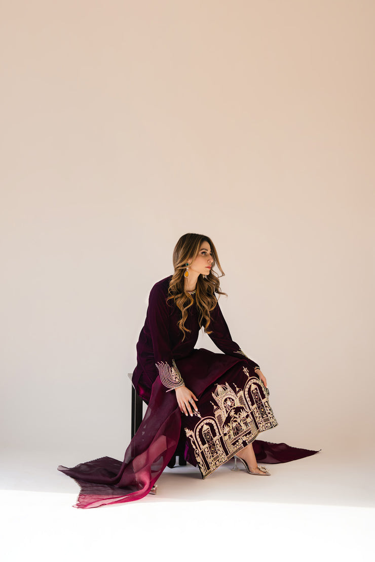 Sammy K | Velvet Festive Edit | Burgundy velvet monument outfit - House Of Anaya
