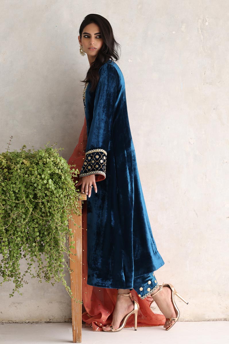 Sana Abbas | Velvet Formals | NINA - House Of Anaya