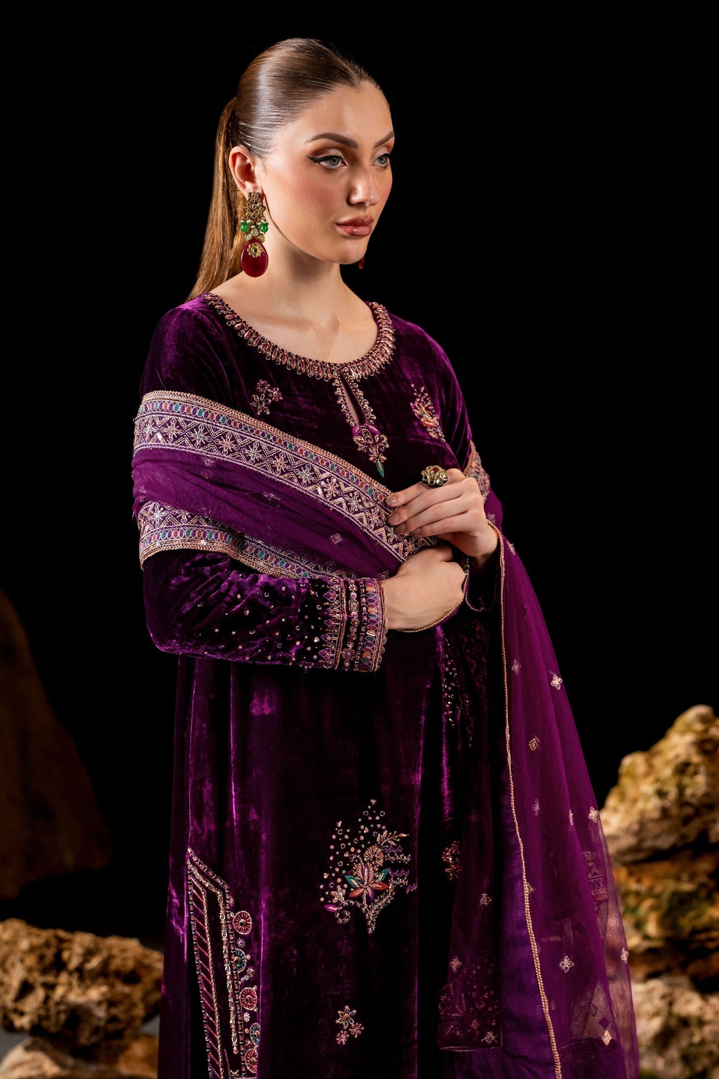 Naqshi | Makhmal 24 |  Rubayi - House Of Anaya