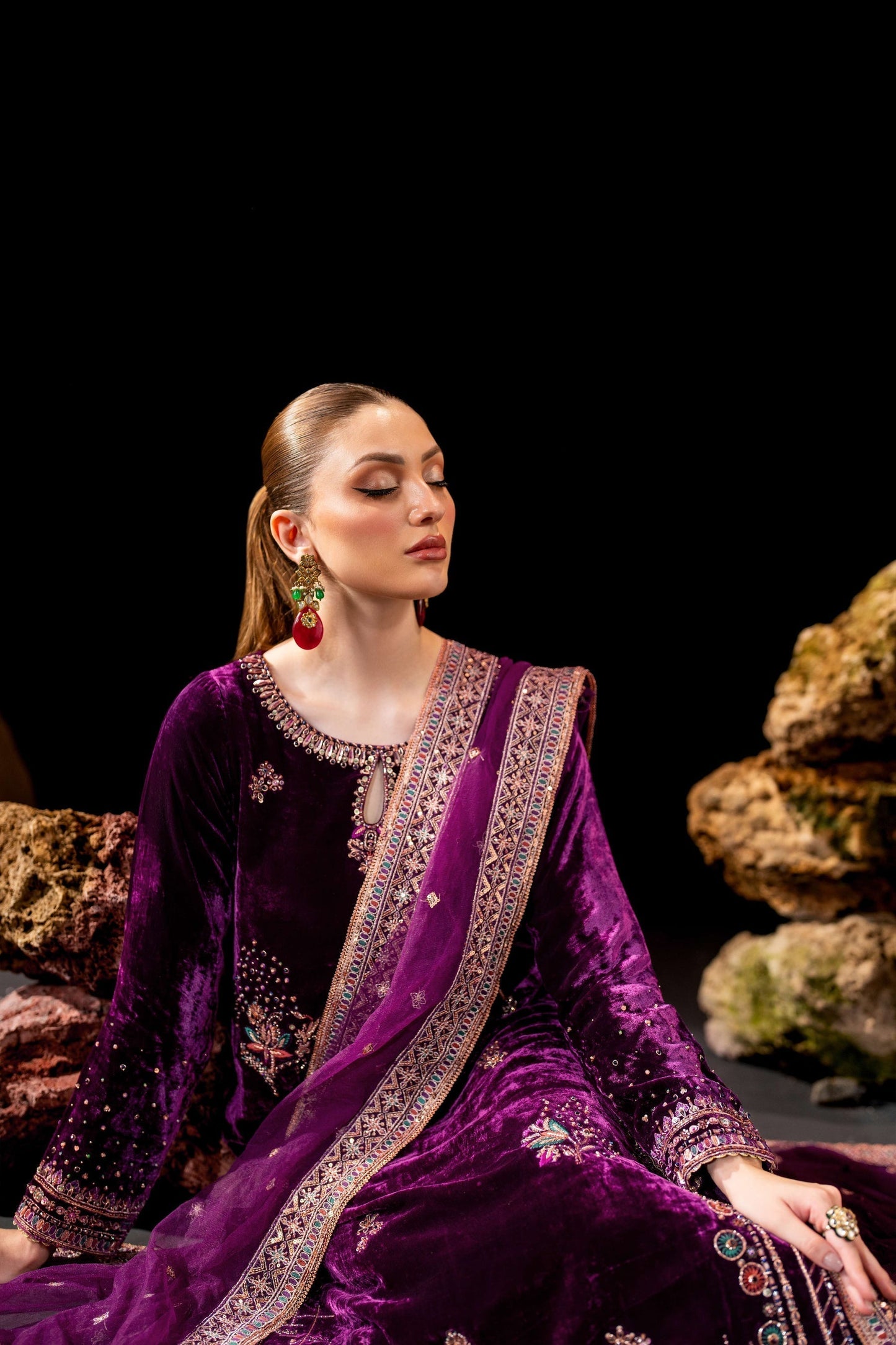 Naqshi | Makhmal 24 |  Rubayi - House Of Anaya