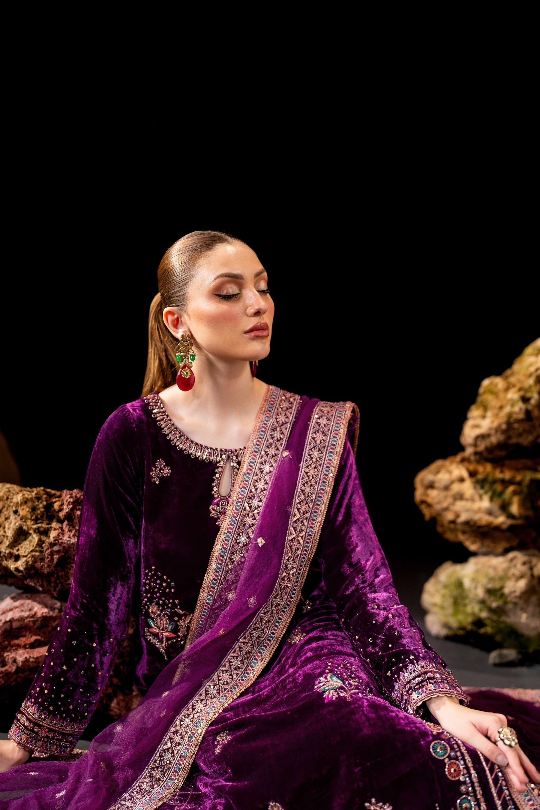 Naqshi | Makhmal 24 |  Rubayi - House Of Anaya