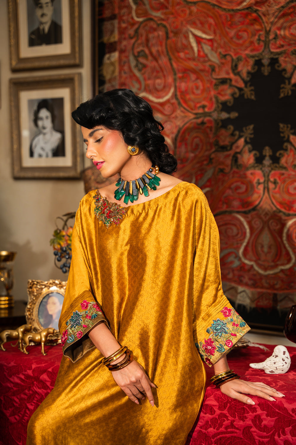 Nilofer Shahid | Aatish the Fire Within | Sunehri (1pc) č?Žč?? Aatish The Fire within - House Of Anaya