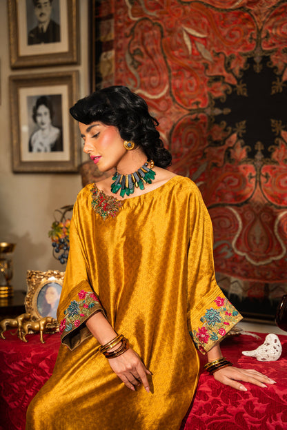 Nilofer Shahid | Aatish the Fire Within | Sunehri (1pc) č?Žč?? Aatish The Fire within - House Of Anaya