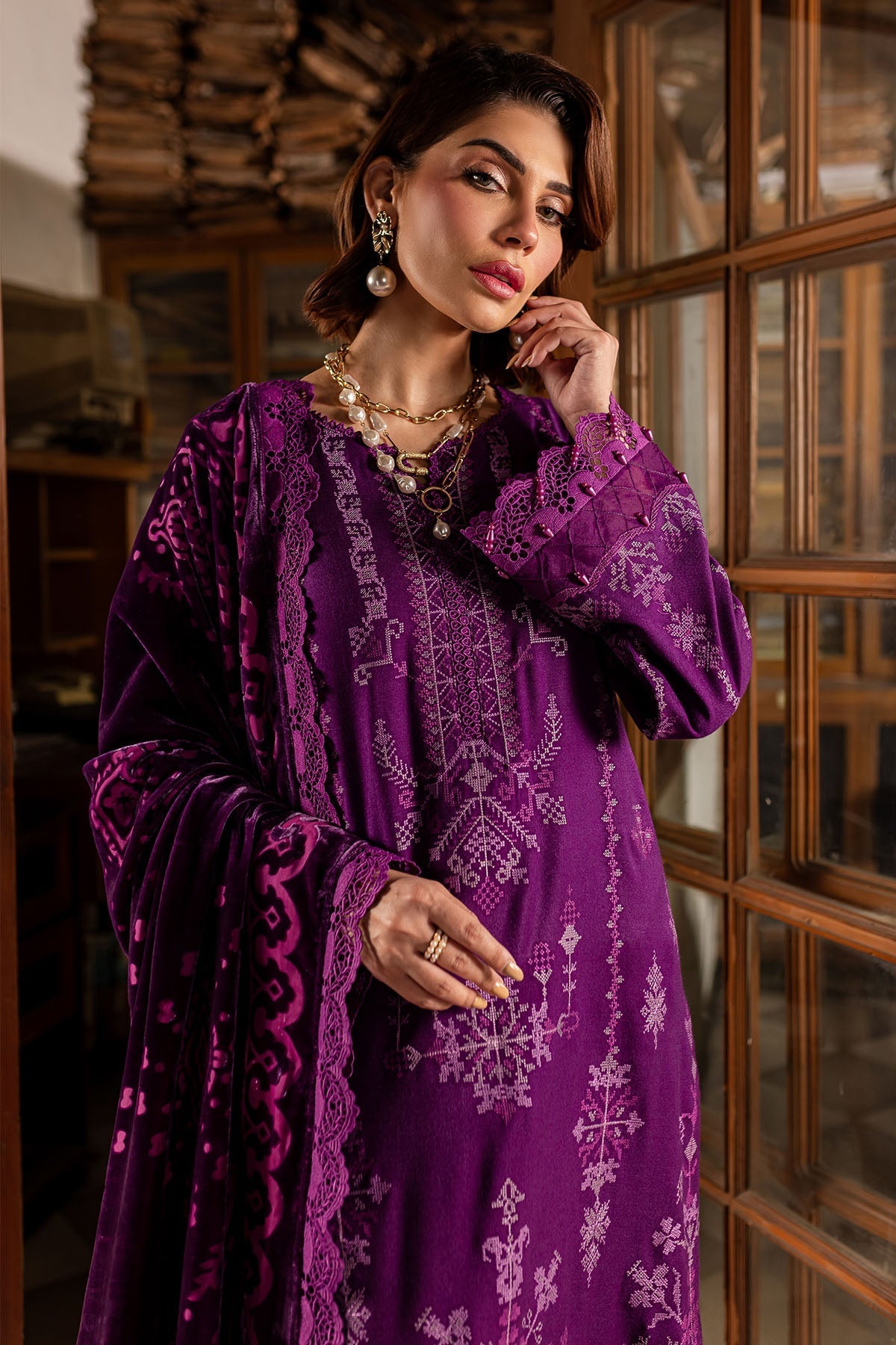 Nureh | Exclusive Shawls |  NE-119