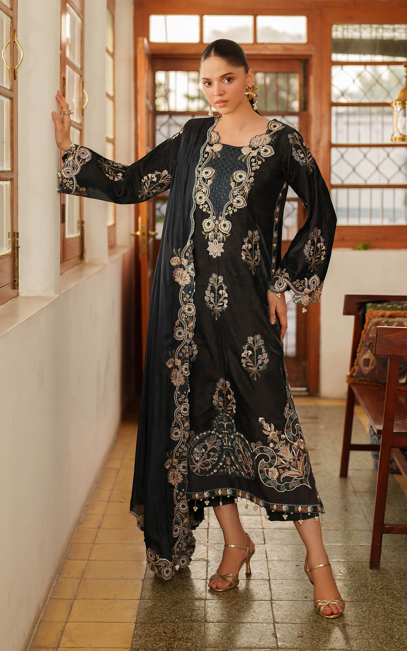 Asifa and Nabeel | Pashmina Luxe 25 | Opal LWC25-07