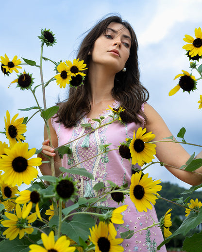 Mushq | Hemline the Secret Garden | Peony Glow