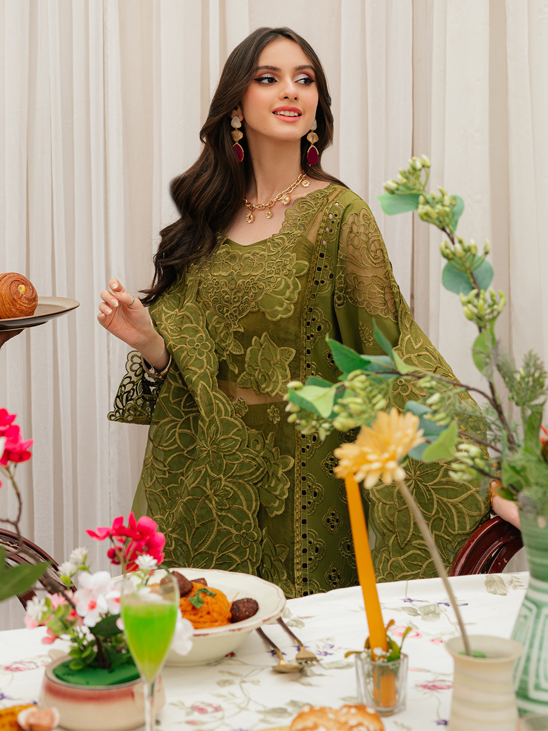 Mahnur | Allenura Luxury Lawn 24 | REVERIE - House Of Anaya