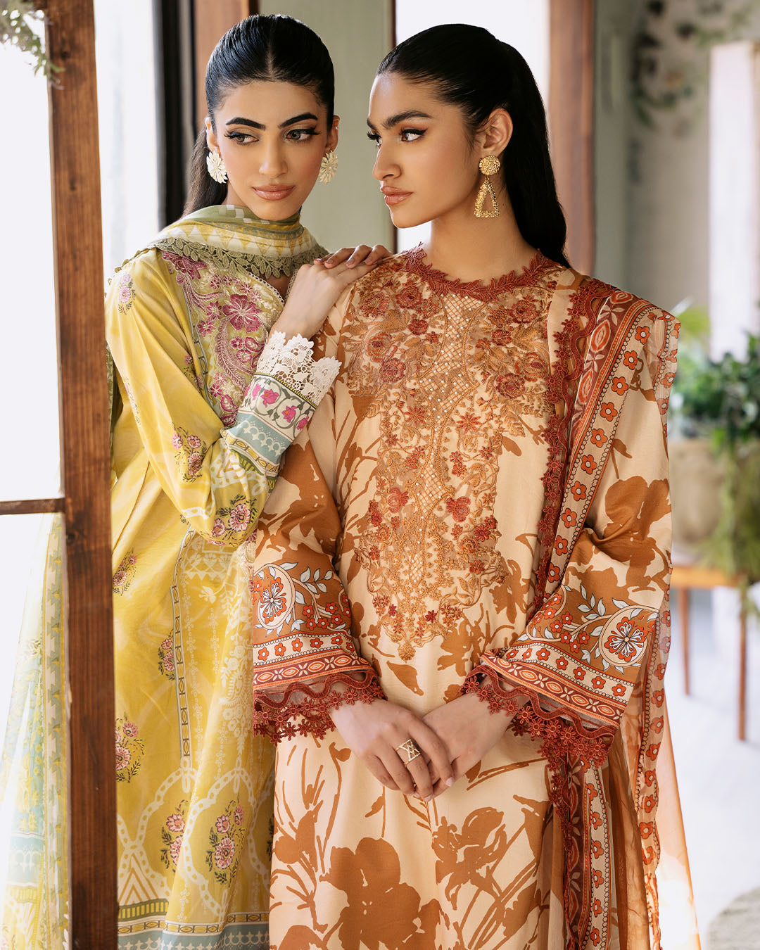 Roheenaz | Flora Printed Lawn | Harmonia - House Of Anaya