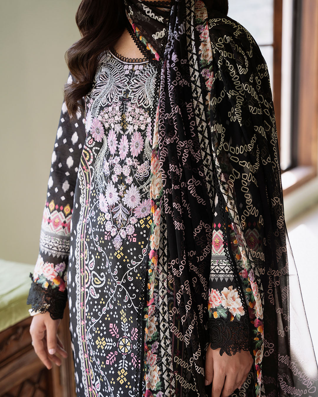 Roheenaz | Flora Printed Lawn | Veridian - House Of Anaya