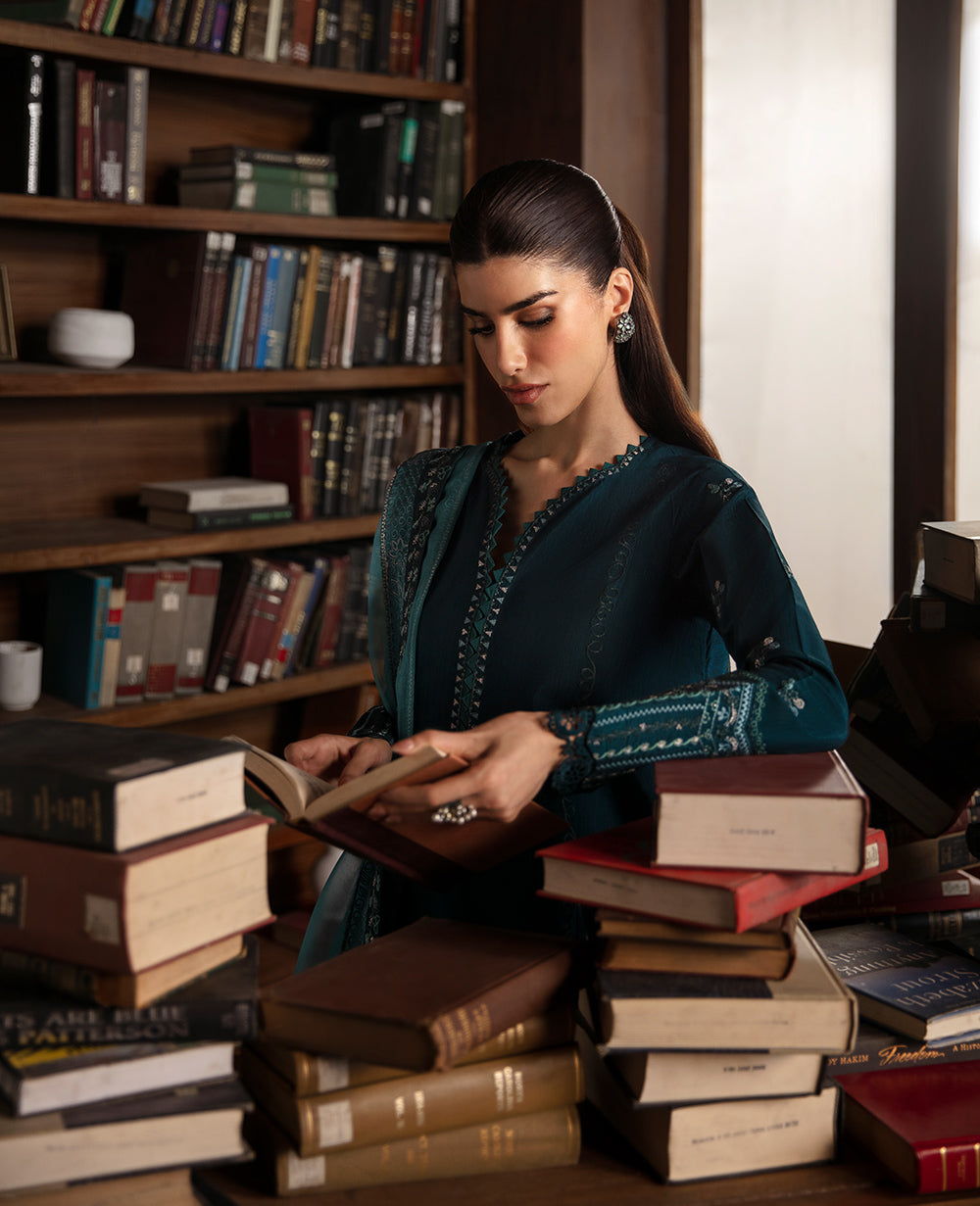 Republic Womenswear | Premium Pret 25 | RPP-03 (Coeur) - House Of Anaya