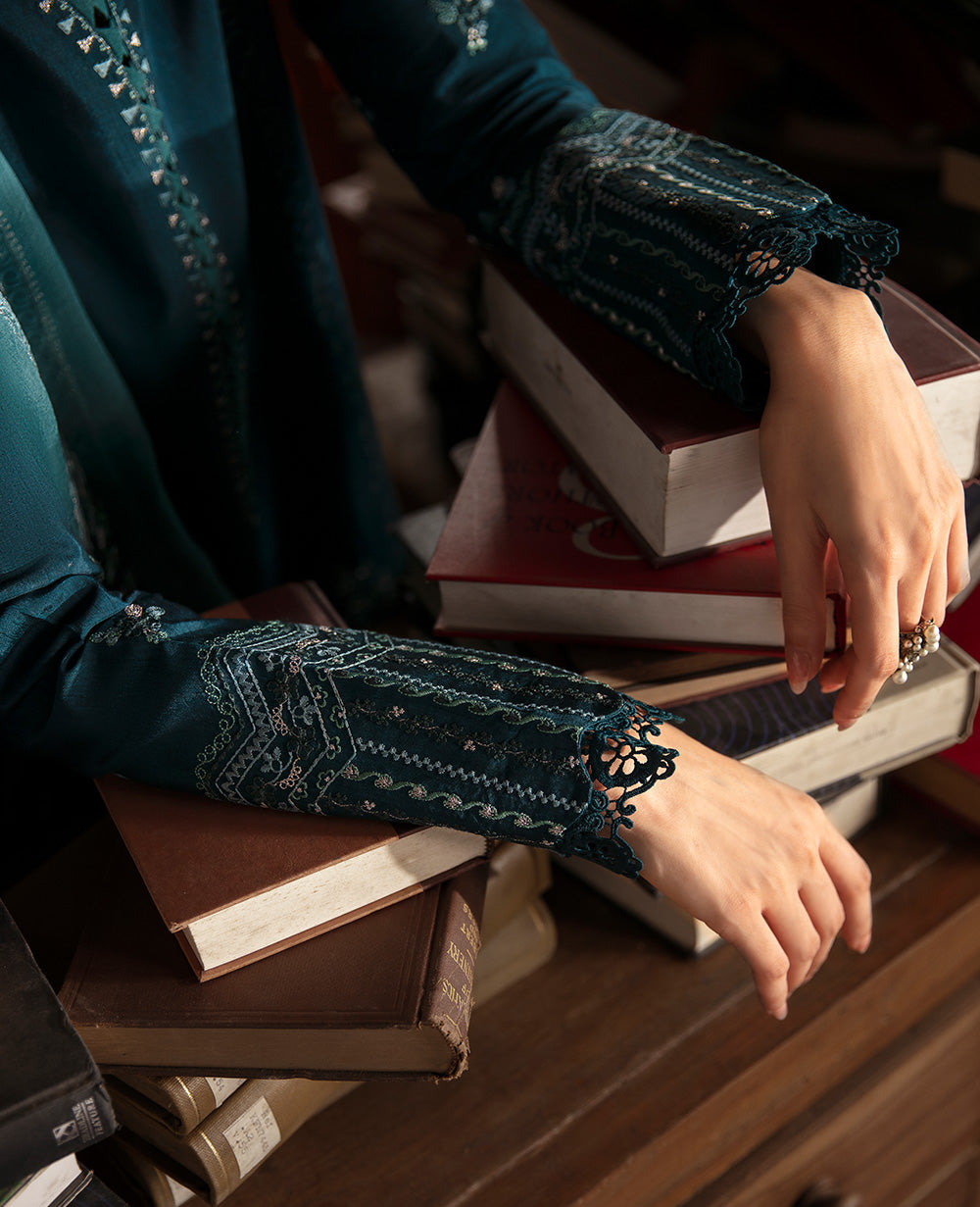 Republic Womenswear | Premium Pret 25 | RPP-03 (Coeur) - House Of Anaya