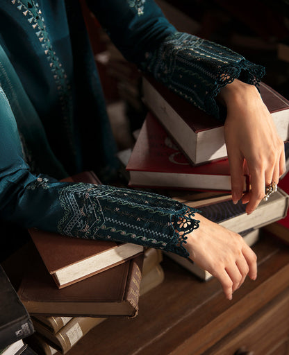 Republic Womenswear | Premium Pret 25 | RPP-03 (Coeur) - House Of Anaya