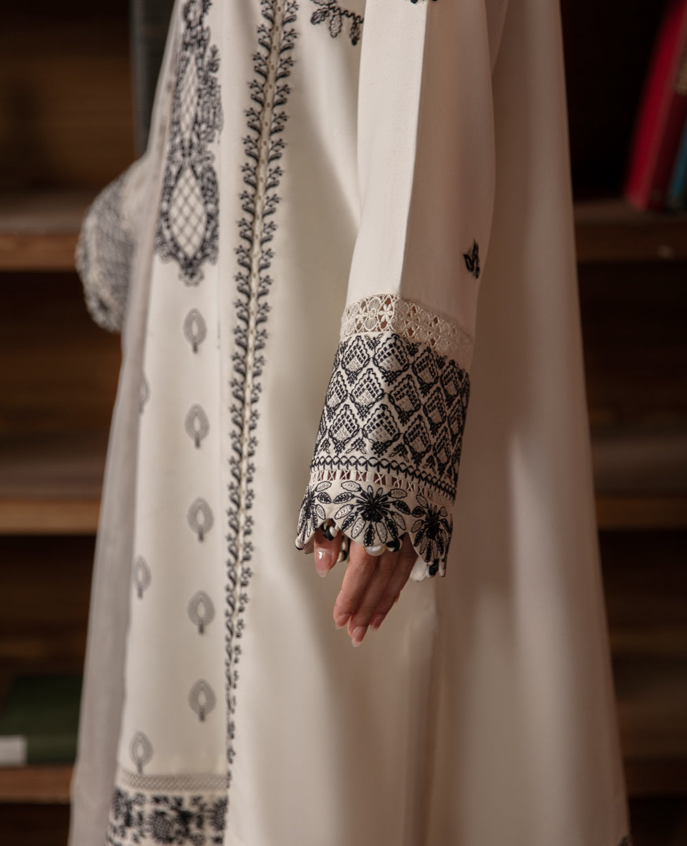 Republic Womenswear | Premium Pret 25 | RPP-07 (Gigi) - House Of Anaya