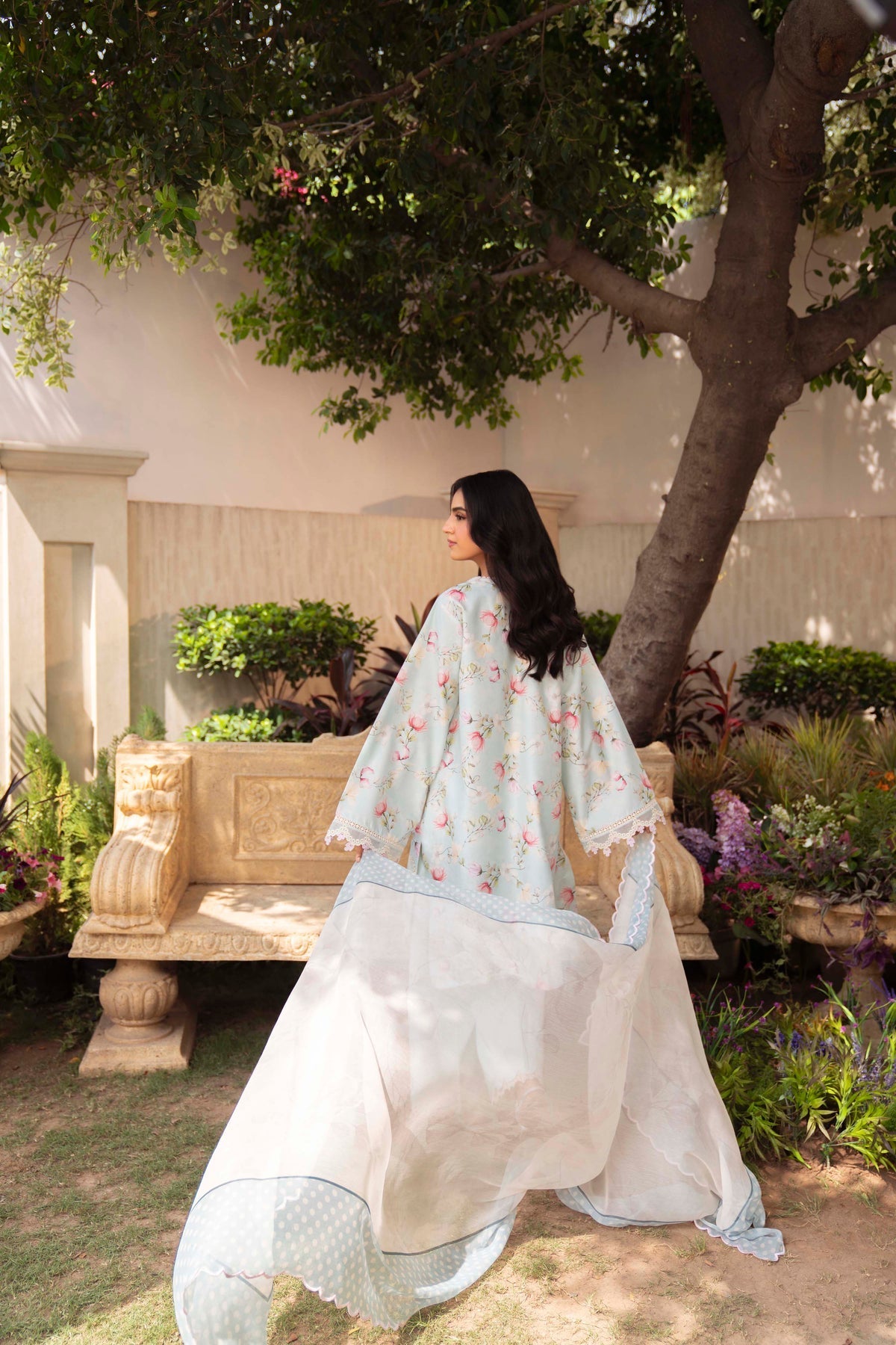 Sable Vogue | Lila Lawn 25 | SAL-09-25