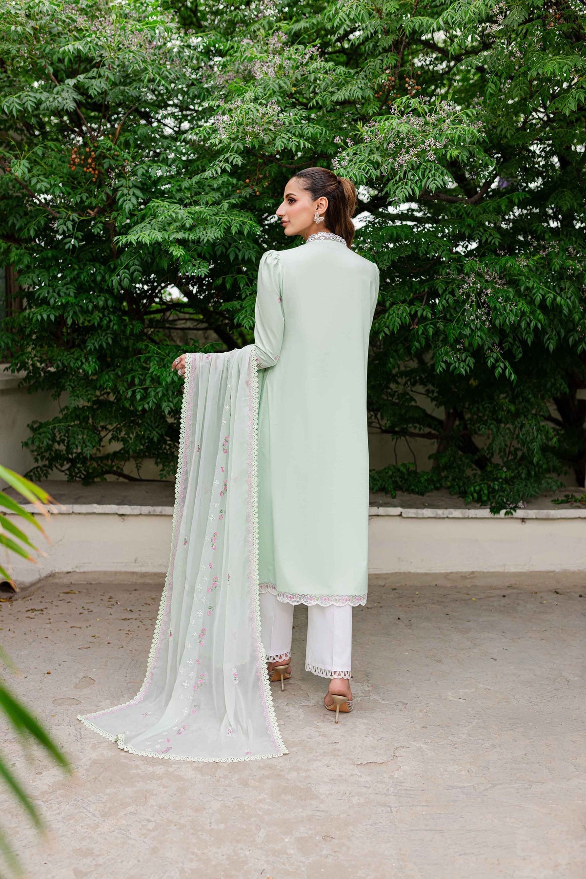 Sable Vogue | Shiree Lawn 24 | Mint Garden - House Of Anaya