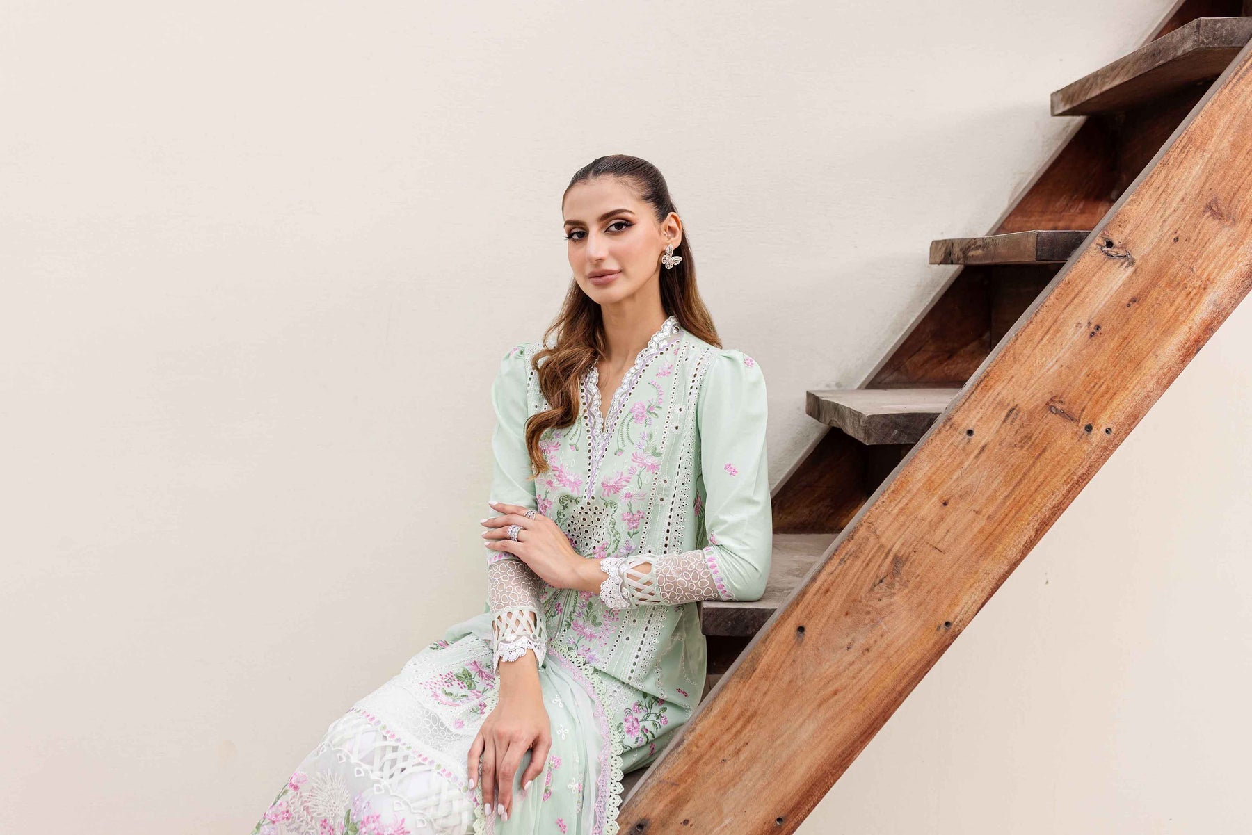 Sable Vogue | Shiree Lawn 24 | Mint Garden - House Of Anaya