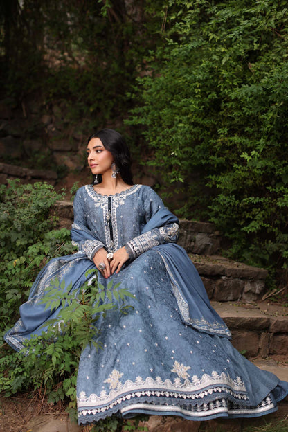 Noor by Saadia Asad | Suzaankari Winter 24 | D03