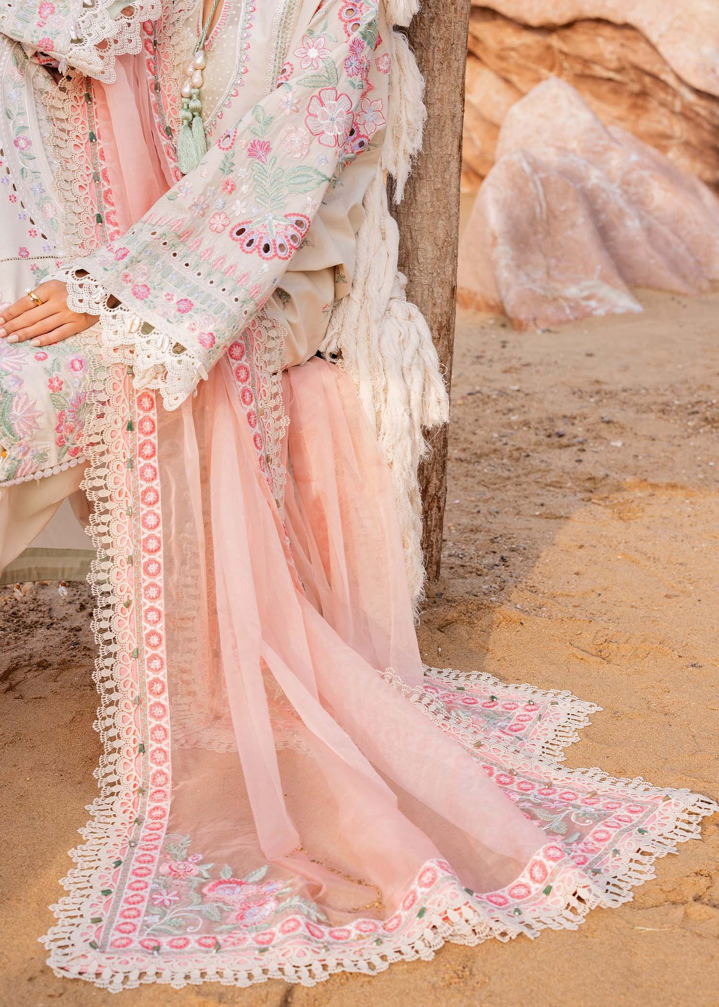 Sadaf Fawad Khan | Siraa Luxury Lawn 24| Calah (B)