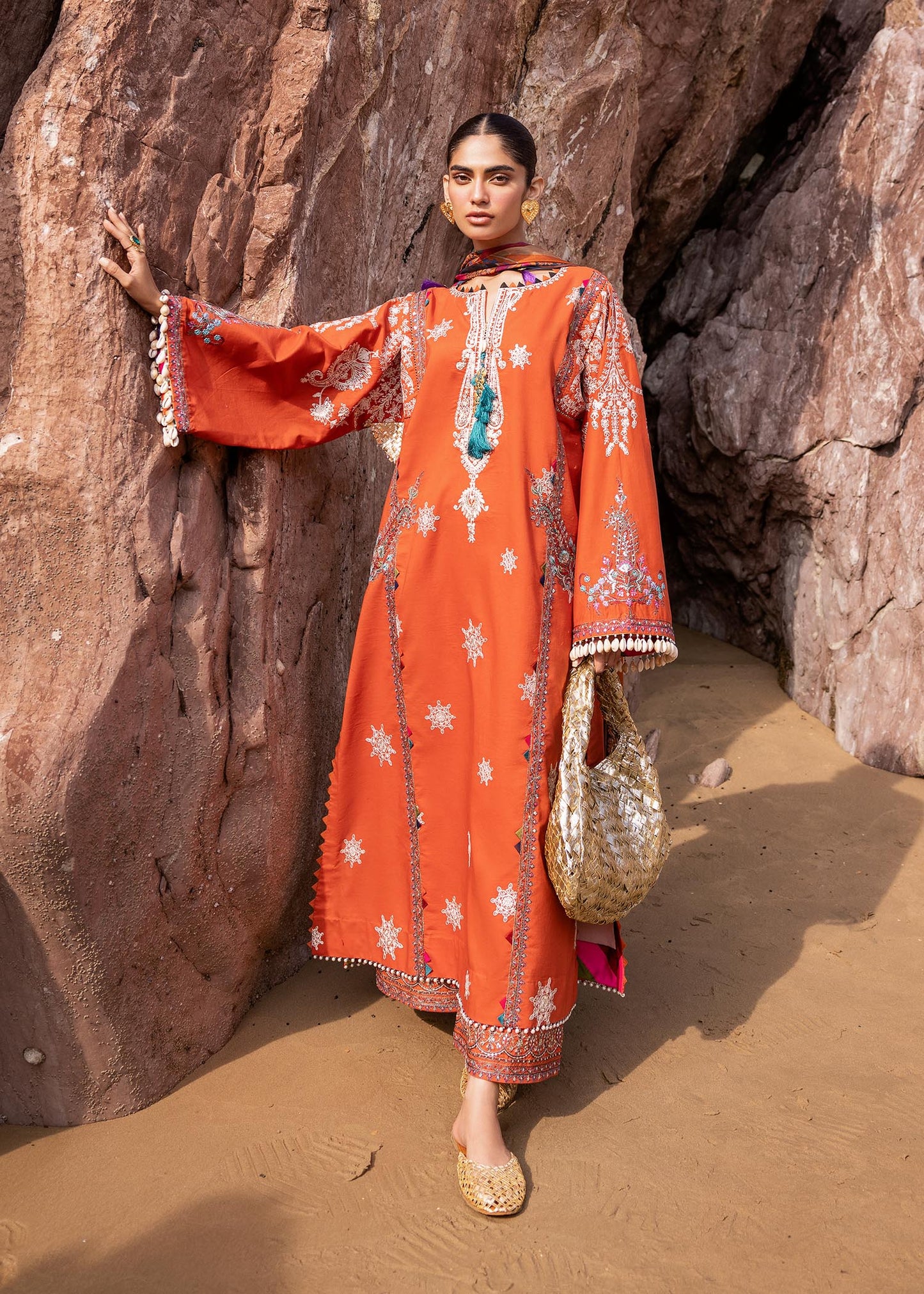 Sadaf Fawad Khan | Siraa Luxury Lawn 24| Nuha (B) - House Of Anaya
