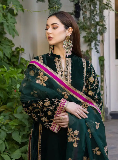 Zainab Chottani | Stitched Velvet 2022 | Pareeshay - House Of Anaya