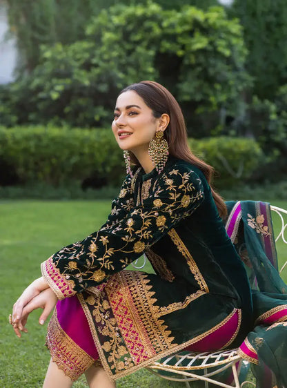 Zainab Chottani | Stitched Velvet 2022 | Pareeshay - House Of Anaya